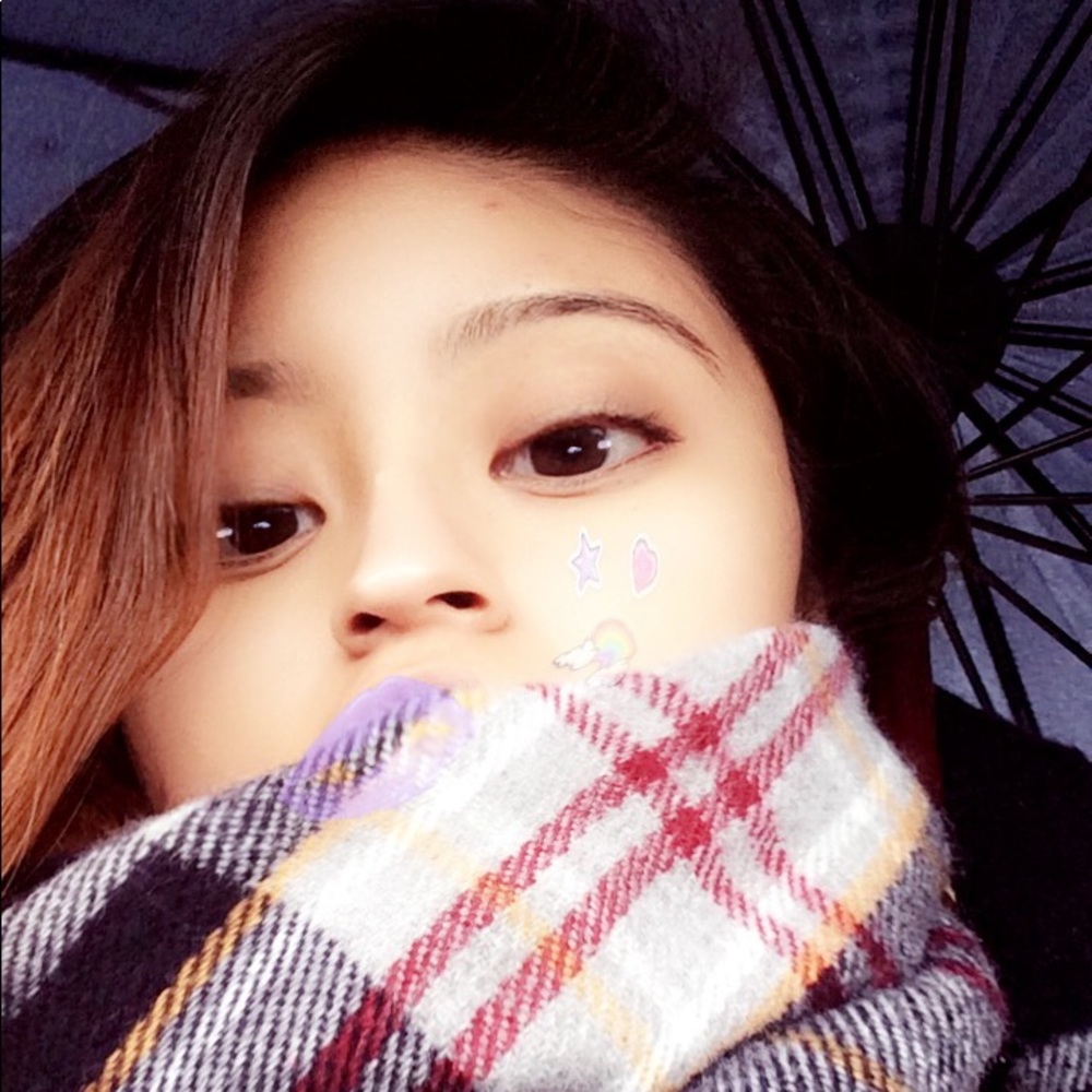 Meet your Posher, Liz